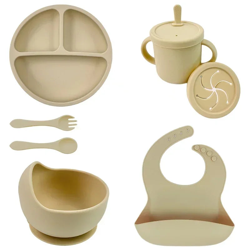 Ensemble Repas Bébé en Silicone Sans BPA – Assiette, Bol à Ventouse, Gobelet, Cuillère & Fourchette