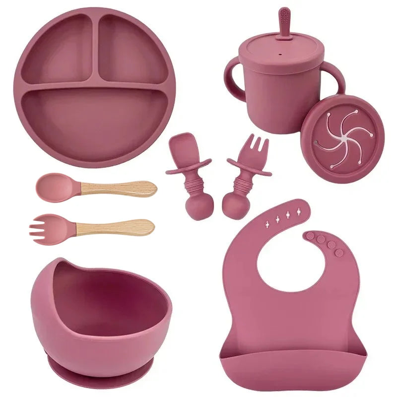 Ensemble Repas Bébé en Silicone Sans BPA – Assiette, Bol à Ventouse, Gobelet, Cuillère & Fourchette
