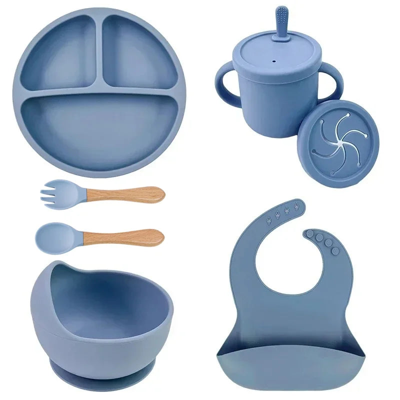 Ensemble Repas Bébé en Silicone Sans BPA – Assiette, Bol à Ventouse, Gobelet, Cuillère & Fourchette