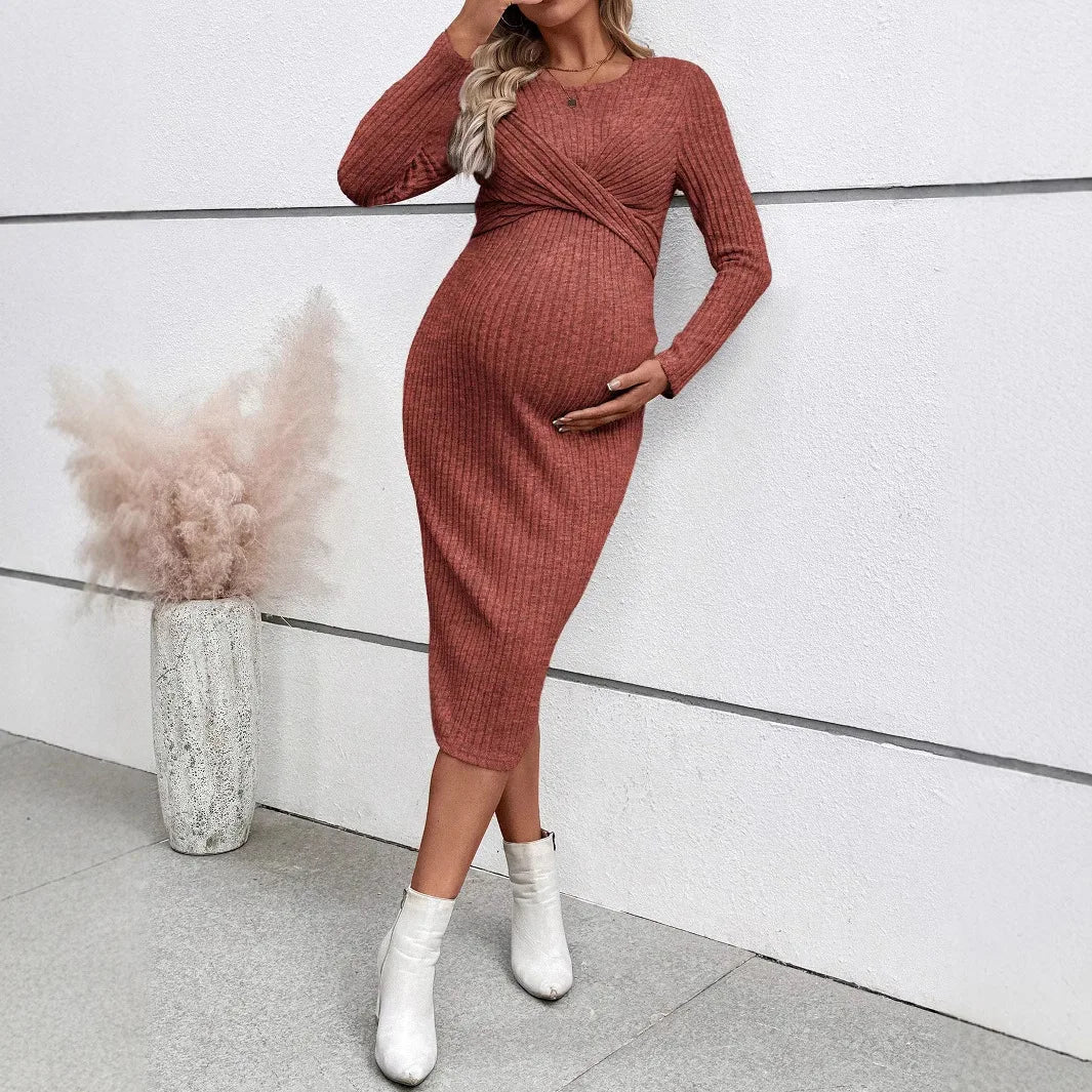 Robe de maternité automne hiver : Élégance, confort et style pour les futures mamans
