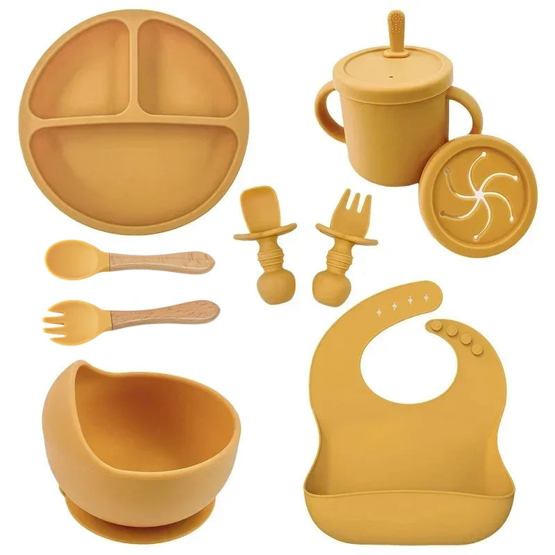 Ensemble Repas Bébé en Silicone Sans BPA – Assiette, Bol à Ventouse, Gobelet, Cuillère & Fourchette