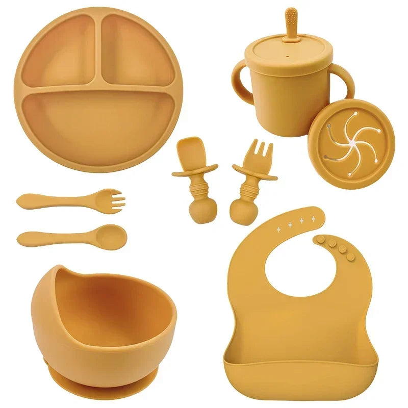Ensemble Repas Bébé en Silicone Sans BPA – Assiette, Bol à Ventouse, Gobelet, Cuillère & Fourchette